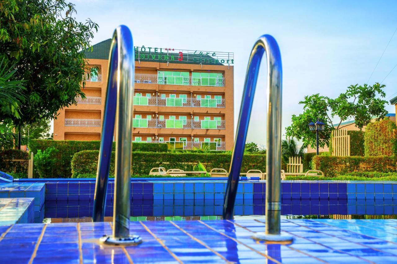 Hotel Univers 3 Aeroport Luxe Niamey Exterior foto